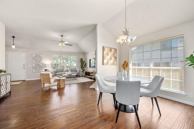 2209 Emmett PKWY, Austin, TX 78728