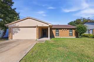 217 Rockcrest Drive, Mesquite, TX 75150