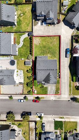 502 Carrier Avenue SW, Orting, WA 98360