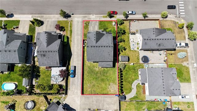 502 Carrier Avenue SW, Orting, WA 98360