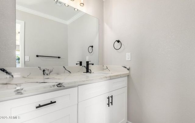 4402 E Mitchell Drive, Phoenix, AZ 85018