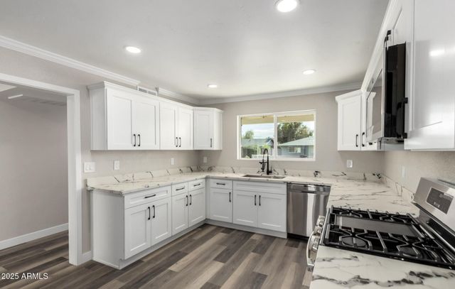 4402 E Mitchell Drive, Phoenix, AZ 85018