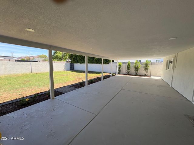 4402 E Mitchell Drive, Phoenix, AZ 85018