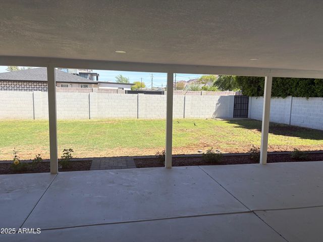 4402 E Mitchell Drive, Phoenix, AZ 85018