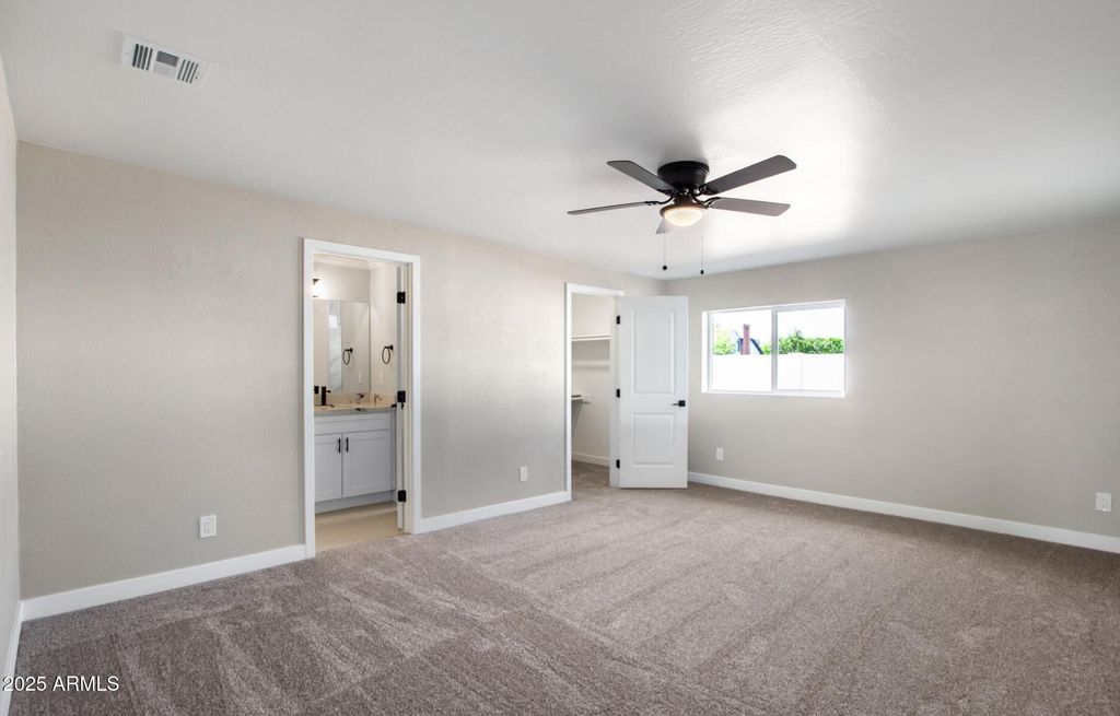 4402 E Mitchell Drive, Phoenix, AZ 85018