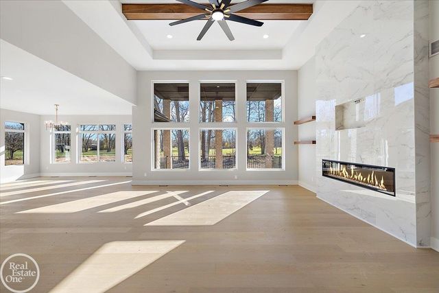 27176 Oxbow Lake Drive, Chesterfield Twp, MI 48051