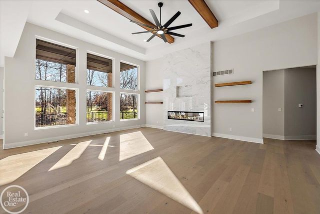 27176 Oxbow Lake Drive, Chesterfield Twp, MI 48051