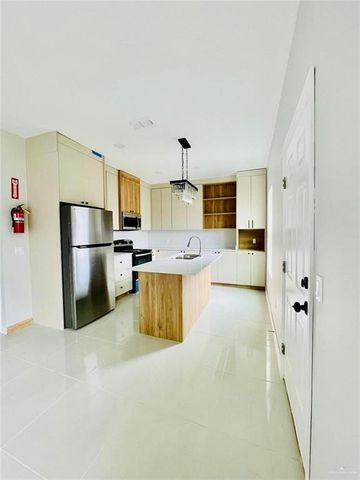 4301 Heron Avenue 9, Mcallen, TX 78504