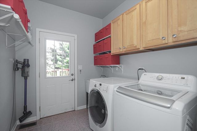 3404 Green Pastures Road, Carpentersville, IL 60110