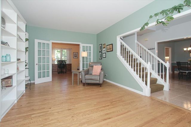 3404 Green Pastures Road, Carpentersville, IL 60110