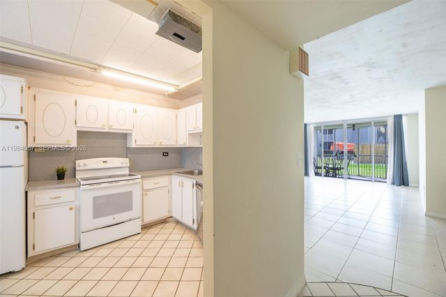 1680 NE 191st St 107-2, Miami, FL 33179