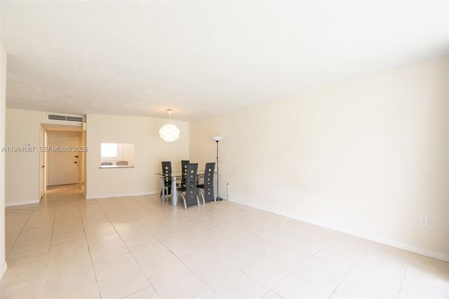 1680 NE 191st St 107-2, Miami, FL 33179