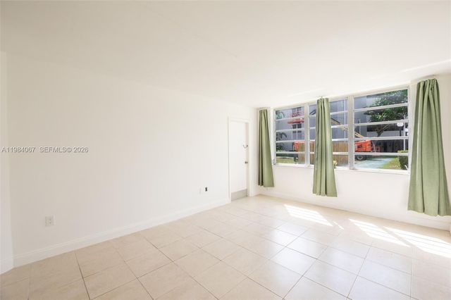 1680 NE 191st St 107-2, Miami, FL 33179