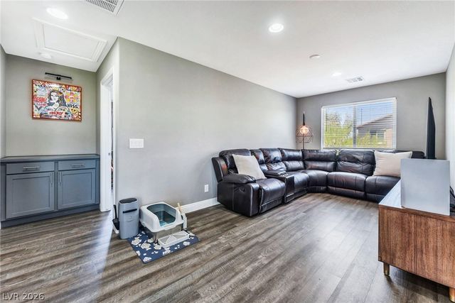 5981 Smith Valley Road, Las Vegas, NV 89148