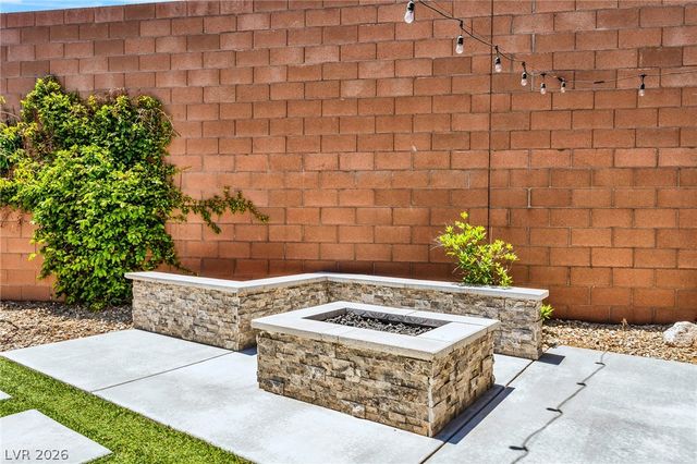 5981 Smith Valley Road, Las Vegas, NV 89148
