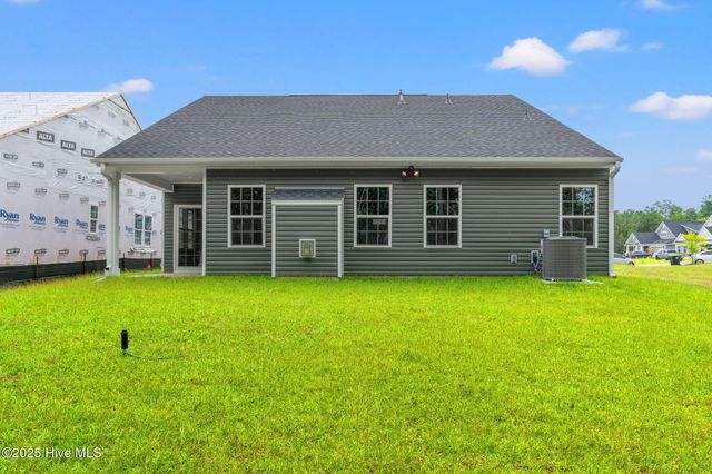 2210 Webfoot Drive NE, Bolivia, NC 28422