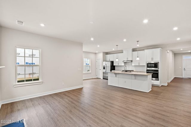 2210 Webfoot Drive NE, Bolivia, NC 28422