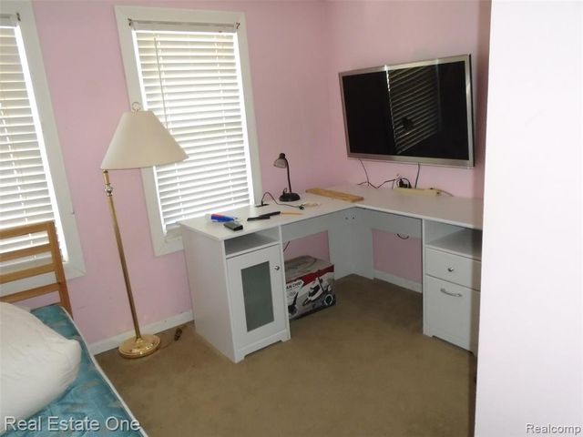 27736 Elmdale Street, Saint Clair Shores, MI 48081