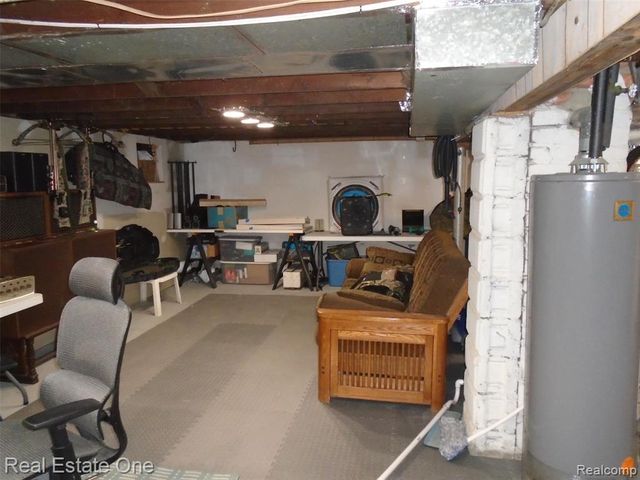 27736 Elmdale Street, Saint Clair Shores, MI 48081