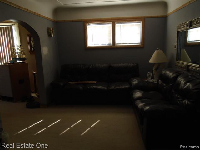 27736 Elmdale Street, Saint Clair Shores, MI 48081