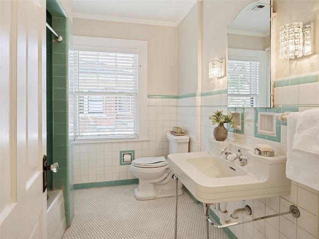 220 NW 19th Street, Oklahoma City, OK 73103