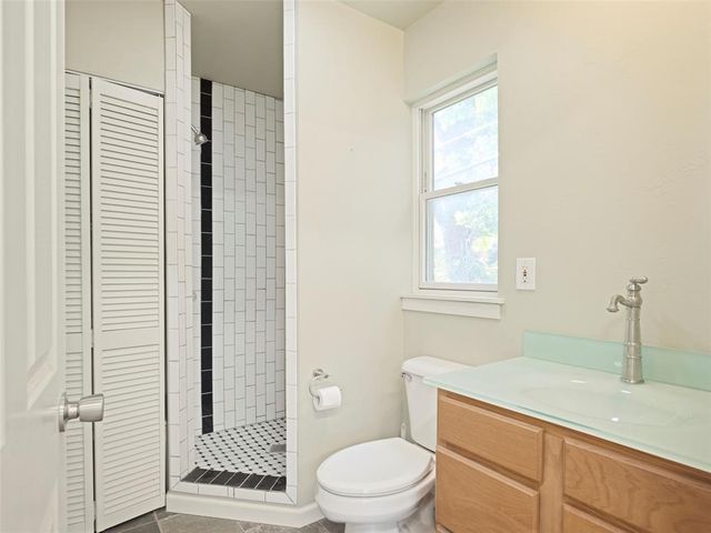 220 NW 19th Street, Oklahoma City, OK 73103
