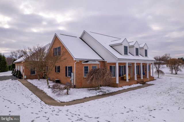 1709 RAGGED EDGE RD, Chambersburg, PA 17202