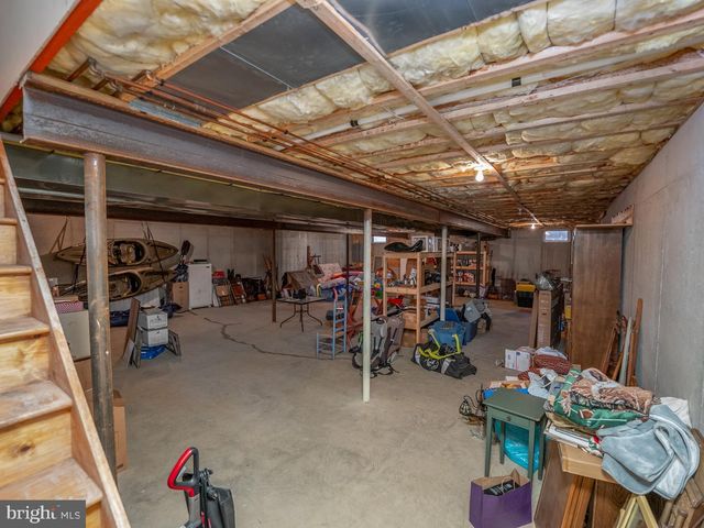 1709 RAGGED EDGE RD, Chambersburg, PA 17202