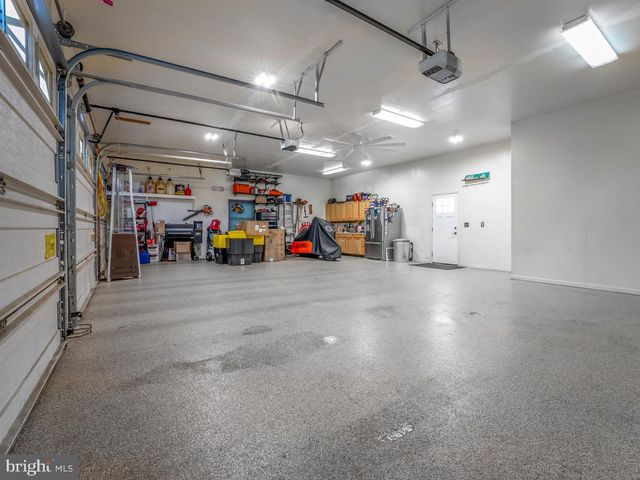 1709 RAGGED EDGE RD, Chambersburg, PA 17202