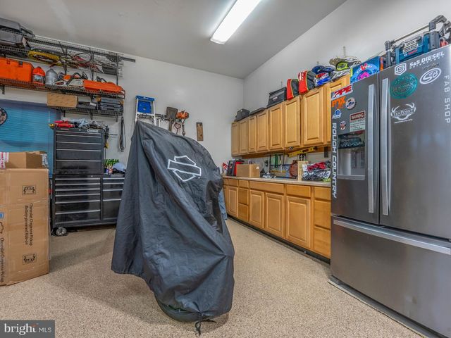 1709 RAGGED EDGE RD, Chambersburg, PA 17202