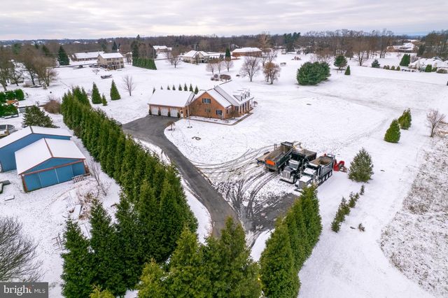 1709 RAGGED EDGE RD, Chambersburg, PA 17202