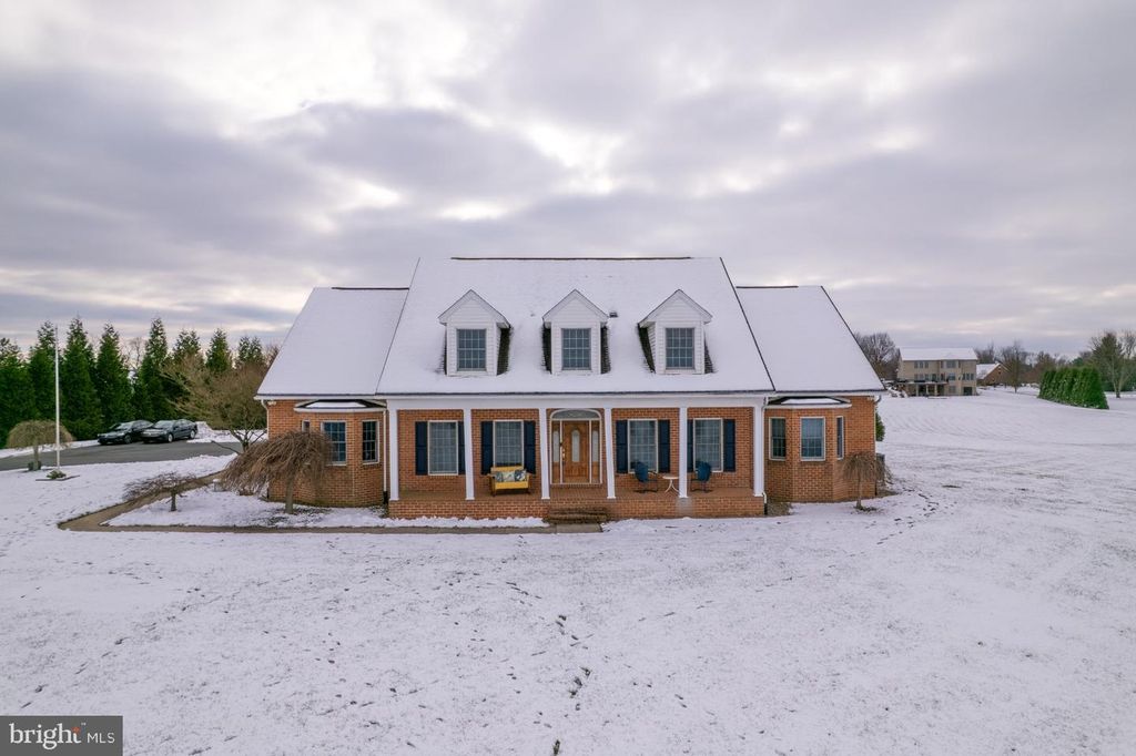 1709 RAGGED EDGE RD, Chambersburg, PA 17202