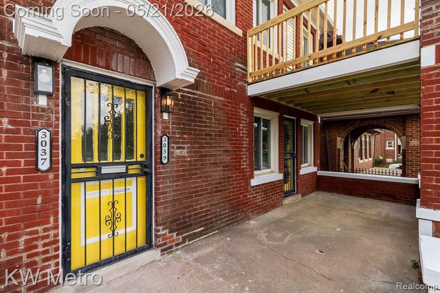 3037 Calvert Street, Detroit, MI 48206