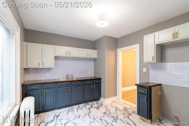 3037 Calvert Street, Detroit, MI 48206