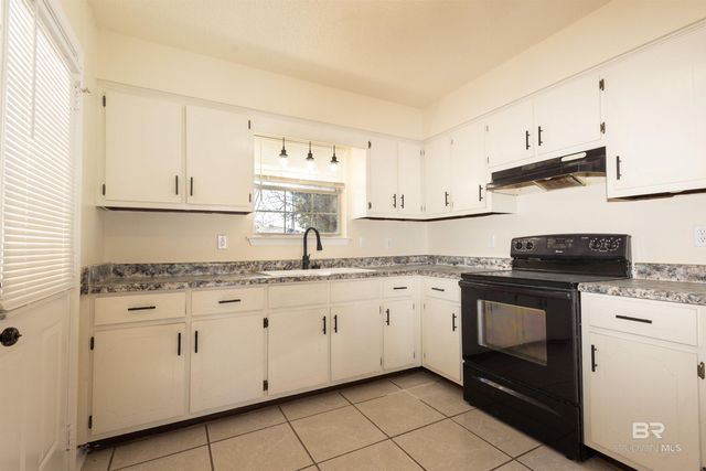 68 Fincher Lane, Loxley, AL 36551