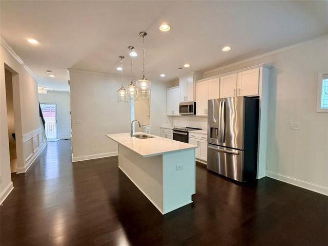 222 Ismal Drive, South Fulton, GA 30331