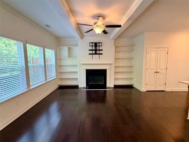 222 Ismal Drive, South Fulton, GA 30331