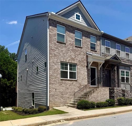 222 Ismal Drive, South Fulton, GA 30331