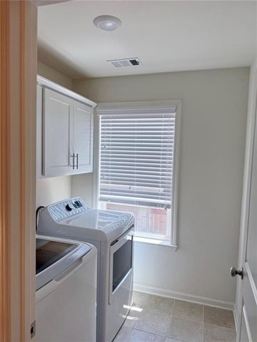 222 Ismal Drive, South Fulton, GA 30331