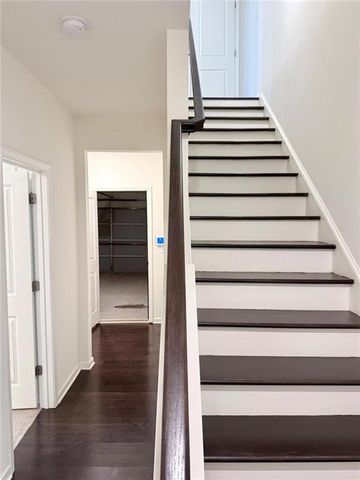 222 Ismal Drive, South Fulton, GA 30331