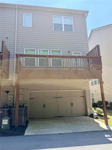 222 Ismal Drive, South Fulton, GA 30331