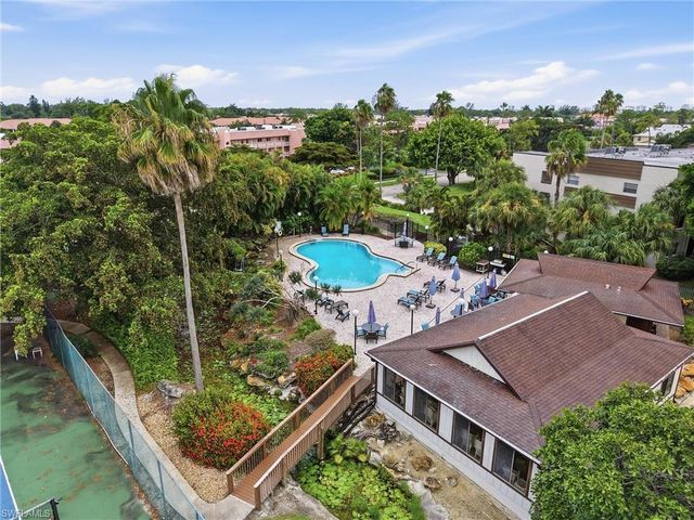 175 Forest Lakes BLVD 175, Naples, FL 34105