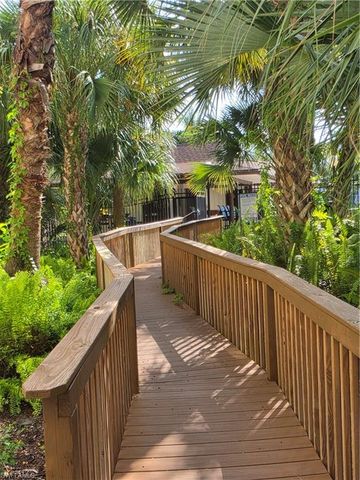 175 Forest Lakes BLVD 175, Naples, FL 34105