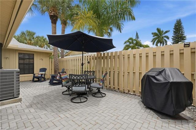 175 Forest Lakes BLVD 175, Naples, FL 34105