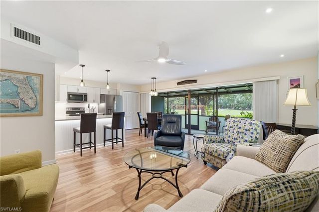 175 Forest Lakes BLVD 175, Naples, FL 34105