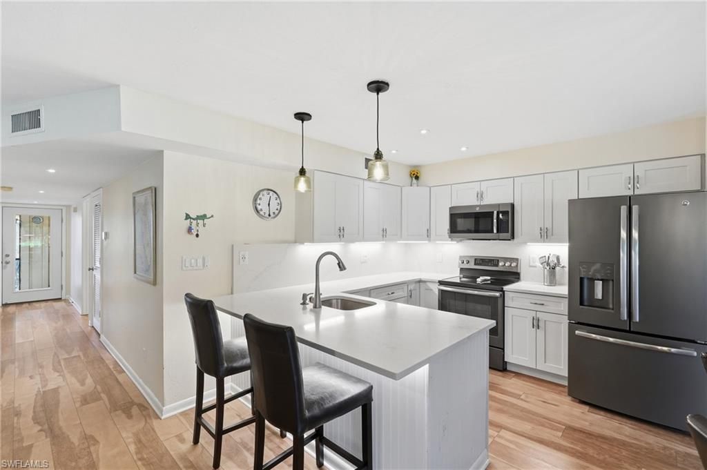 175 Forest Lakes BLVD 175, Naples, FL 34105