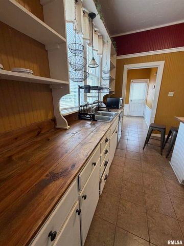 1020 GIRARD Street, Metropolis, IL 62960