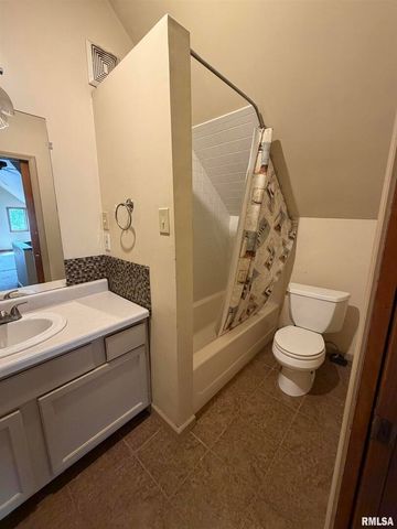 1020 GIRARD Street, Metropolis, IL 62960