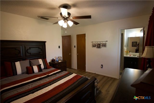 117 Wolf Road, Copperas Cove, TX 76522