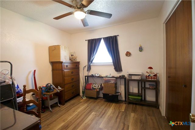 117 Wolf Road, Copperas Cove, TX 76522